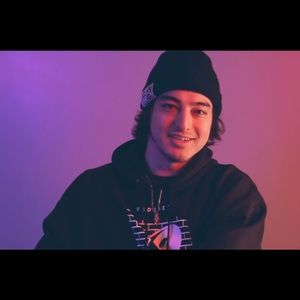 Meet your Posher, Cj